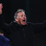 Hráči Wrexhamu Callum Doyle, Ollie Rathbone, Zak Vyner a George Thomason oslavujú