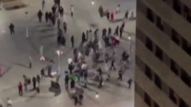 Výstrely rozohnali dav počas osláv perzského Nového roka v Teheráne | Protesty
