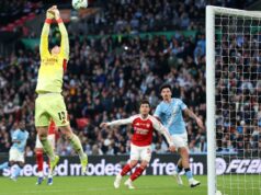 Vysvetlenie Kepy od Mikela Arteta ako Gary Neville sype soľ do rán hviezdy Arsenalu Kepa Arrizabalaga z Arsenalu neovládol loptu skôr, ako strelil gól Nico O'Reilly z Manchestru City.