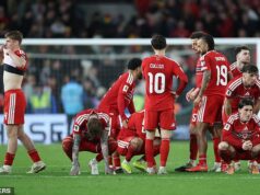 Wales 1:1 Bosna a Hercegovina (PENS 2:4): Sen Craiga Bellamyho o majstrovstvách sveta sa rozplynul, pretože hostitelia OPÄŤ premrhali pokutové kopy po tom, čo si nechali ujsť lístok do Spojených štátov Wales bol vyradený z boja o finále Svetového pohára toto leto v mučivým spôsobom