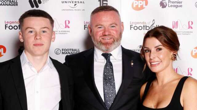 Kai Rooney, Wayne Rooney a Coleen Rooney navštevujú futbalové legendy Nordoffa Robbinsa v JW Marriott Grosvenor House