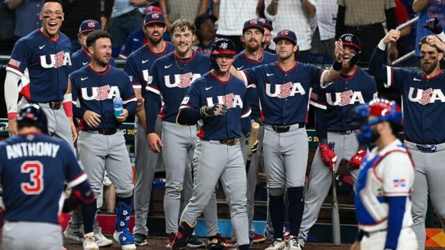 World Baseball Classic: Olympijské dresy obdarované americkým tímom od zlatých medailistov
