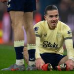 Jack Grealish z Evertonu v akcii počas zápasu Premier League medzi Evertonom a Nottinghamom Forest na štadióne Hill Dickinson 6. decembra 2025 v Liverpoole v Anglicku.