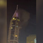 Z dubajskej veže po útoku stúpa dym | Konflikt