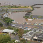Zábery z dronu zachytávajú záplavy na ostrove Oahu na Havaji