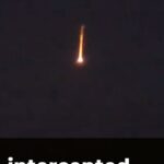 Zachytený dron horí a padá nad Erbilom v Iraku | Americko-izraelská vojna proti Iránu