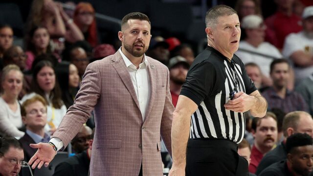 Zamestnanec basketbalového klubu Florida State sa stal virálnym pre úspešnú výzvu
