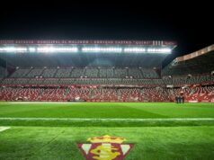 Zápas bývalého tímu La Ligy prerušený po tom, čo mal fanúšik na štadióne zdravotnú pohotovosť Športový štadión Gijon