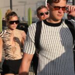 Joe Burrow a modelka Olivia Ponton sú videní opúšťať Fanatics Flag Football Classic