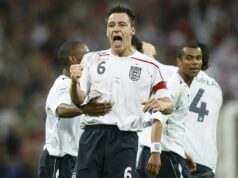 Zdá sa, že bývalý kapitán Anglicka John Terry podporuje výzvy na zákaz nosenia burky v príspevku na Instagrame o bengálskom značení na stanici londýnskeho metra. Zdá sa, že bývalý kapitán Anglicka John Terry sa pridal k výzvam na zákaz burky v Spojenom kráľovstve