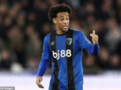 Žiadaná hviezda Bournemouthu vysvetľuje, ako ho Andoni Iraola posunul na inú úroveň – Liverpool a Man United držali prehľad o jeho kľúčovej úlohe pre USA na majstrovstvách sveta. Žiadaná hviezda Bournemouthu Tyler Adams ocenil vplyv manažéra Andoniho Iraolu