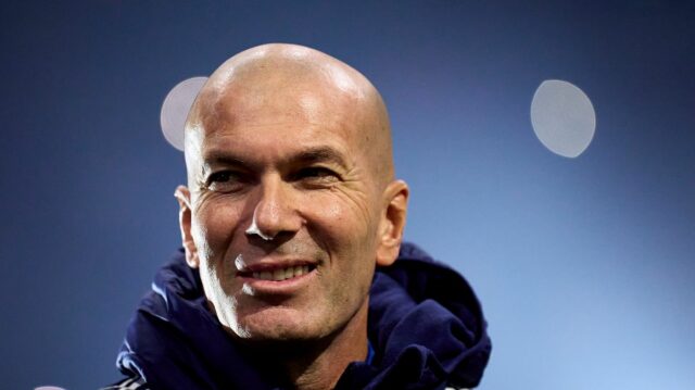 Zinedine Zidane dosiahol „ústnu dohodu“ o novom zamestnaní po spojení Zinedine Zidane