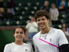 Znepokojení fanúšikovia Emmy Navarrovej špekulujú, čo spôsobilo jej náhle odstúpenie z Charleston Open Znepokojení fanúšikovia Emmy Navarrovej špekulujú, čo spôsobilo jej náhle odstúpenie z Charleston Open