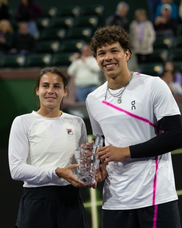 Znepokojení fanúšikovia Emmy Navarrovej špekulujú, čo spôsobilo jej náhle odstúpenie z Charleston Open
