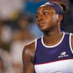 27. januára 2026; Melbourne, Viktória, Austrália; Američanka Coco Gauffová v akcii proti Eline Svitolinovej z Ukrajiny vo štvrťfinále ženskej dvojhry na Australian Open v Rod Laver Arene v Melbourne Parku. Povinný kredit: Mike Frey-Imagn Images© Mike Frey-Imagn Images.