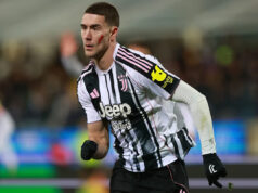 Zostavy Juve vs Sassuolo: Thuram, Laurienté, Vlahovic voľby Download app from appStore