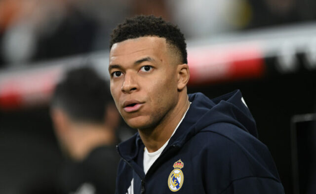 Zranenie kolena Kyliana Mbappeho bolo nesprávne diagnostikované po bizarnej chybe Download app from appStore