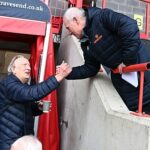 Neil Warnock vo veku 77 rokov opäť odišiel z dôchodku, aby sa postaral o Torquay.
