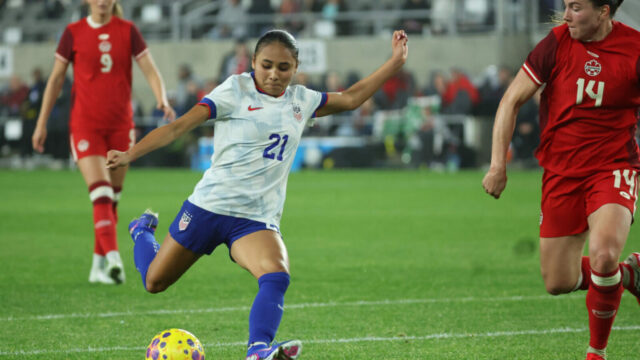 „Tím rastie“: Hayes podčiarkuje vyrovnanosť pri víťazstve USWNT 1:0 nad Kanadou
