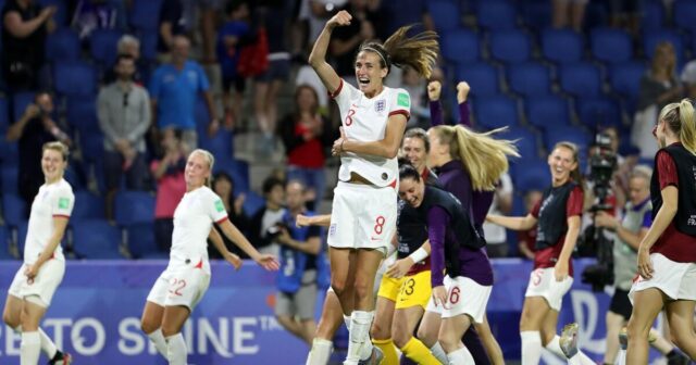 „Urobil som 161 pohľadov pre Anglicko – momentálne prevádzkujem kaviareň“|Futbal|Športová činnosť 
