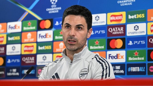 Mikel Arteta hovorí počas tlačovej konferencie