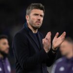 BOURNEMOUTH, ANGLICKO - 20. marca: Harry Maguire z Manchestru United reaguje na vylúčenie po tom, čo mu bola ukázaná červená karta počas zápasu Premier League medzi Bournemouthom a Manchestrom United na Vitality Stadium 20. marca 2026 v anglickom Bournemouthe. (Foto Catherine Ivill - AMA/Getty Images)