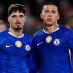 Agent hviezdy Chelsea kritizuje Rosenior, BlueCo za „neférový zákaz“ a je pripravený „preskúmať možnosti“