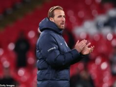 Ak Thomas Tuchel počíta s tým, že Harry Kane bude anglickým Messim alebo Ronaldom, veľmi sa mýli – je pomýlené počítať s tým, že toto leto bude na vrchole svojich síl, píše IAN LADYMAN Thomas Tuchel priznal, že Anglicko bez Harryho Kanea bolo podobné Portugalsku bez Cristiana Ronalda alebo Argentíne bez Lionela Messiho