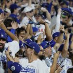 Akí populárni sú Dodgers? Dokonca aj Lakers k nim vzhliadajú. Cesta hore.