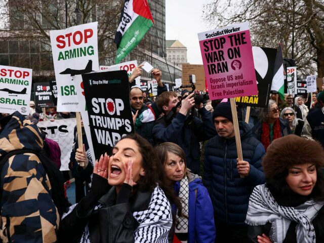 Ako iránska vojna zasahuje Spojené kráľovstvo | Americko-izraelská vojna proti Iran News
