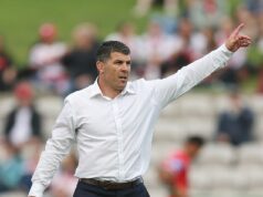 Ako legenda NRL musela zavolať SAVAGE svojmu bývalému spoluhráčovi len niekoľko hodín po tom, čo získal svoju vysnívanú prácu Michael Ennis (na obrázku) bol prepustený z trénerského tímu St George Illawarra