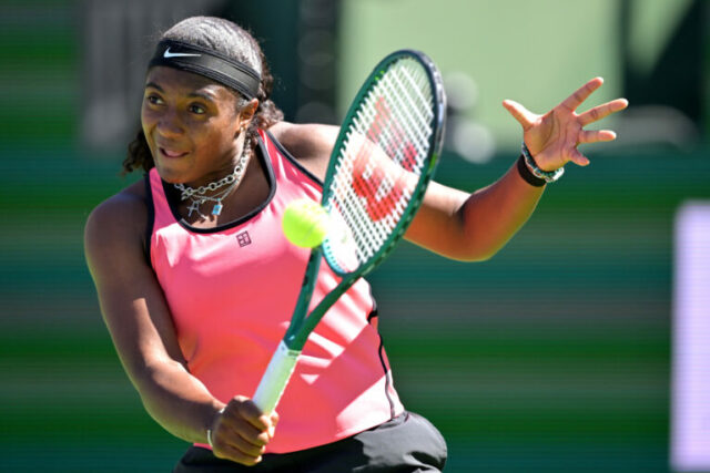 Ako naživo vysielať Mutua Madrid Open ženské semifinále: Baptiste vs Andreeva & Kostyuk vs Potapova, televízny kanál
