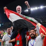 Graham Arnold riadil postup Iraku na ich prvé majstrovstvá sveta po 40 rokoch (na snímke po výhre nad Bolíviou)