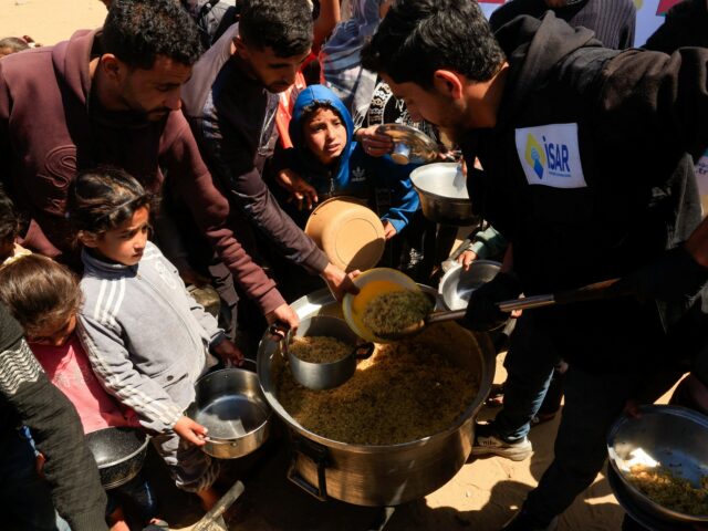 Ako sa svet sústreďuje na Irán, Izrael „strojí politiku hladovania“ v Gaze | Správy z Gazy
