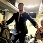 Graham Potter zdieľal fotografiu zo zákulisia, keď minulý týždeň oslavoval vedenie Švédska na majstrovstvách sveta