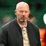 Alan Shearer (na obrázku) predpovedal, že Eddie Howe nebude v budúcej sezóne viesť Newcastle