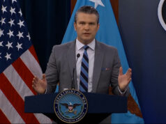 Americké námorníctvo je oprávnené zaútočiť na iránske rýchle člny v Hormuzskom prielive | Americko-izraelská vojna proti Iránu Americké námorníctvo je oprávnené zaútočiť na iránske rýchle člny v Hormuzskom prielive | Americko-izraelská vojna proti Iránu