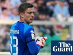 Americký brankár Jonathan Klinsmann si zlomil krk pri hre za Cesena | USA Americký brankár Jonathan Klinsmann si zlomil krk pri hre za Cesena | USA
