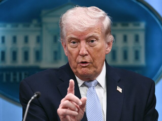 Americký federálny súd pojednáva o novom prípade proti Trumpovým clám Americký federálny súd pojednáva o novom prípade proti Trumpovým clám | Obchodné a ekonomické správy