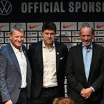 Matt Crocker (druhý zľava) opustil svoju funkciu športového riaditeľa USA pred majstrovstvami sveta