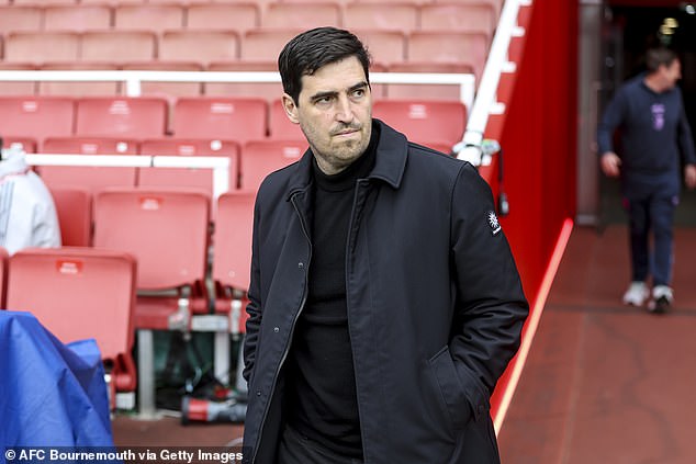 Andoni Iraola opustí Bournemouth na konci sezóny Andoni Iraola opustí Bournemouth, keď mu na konci sezóny vyprší zmluva