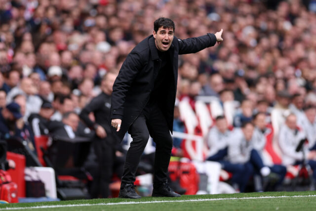 Andoni Iraola vydáva aktualizácie o budúcnosti medzi odkazmi na Athletic Club
