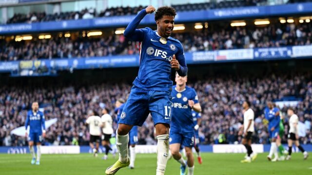 Andrey Santos oslavuje 