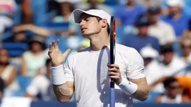 Andy Murray preberá tenisovú hru za miliardy dolárov s rivalom Rogerom Federerom
