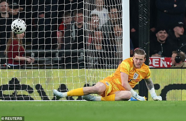Anglicko 0-1 Japonsko HODNOTENIE HRÁČOV: Ktorá hviezda má veľké otázky Jordan Pickford nemohol nič urobiť s gólom Japonska v prvom polčase
