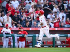 Anjeli bijú Padres niekoľko hodín po tom, čo sa dozvedeli o smrti Garreta Andersona MLB: San Diego Padres v Los Angeles Angels