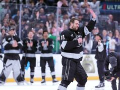 Anze Kopitar vyznamenaný po tom, čo Kings v domácom finále porazili nemesis Oilers Anze Kopitar vyznamenaný po tom, čo Kings v domácom finále porazili nemesis Oilers
