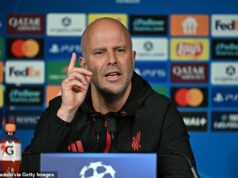 Arne Slot brutálne varuje hviezdy Liverpoolu pred zápasom Ligy majstrov s PSG Arne Slot je pred stredajším súbojom Liverpoolu s PSG pod obrovským tlakom