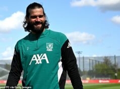 Arne Slot naznačuje, že Alisson by mohol toto leto opustiť Liverpool, pričom cieľom Juventusu je zranený brankár Brankár Liverpoolu Alisson by mohol opustiť klub už toto leto – so záujmom Juventusu