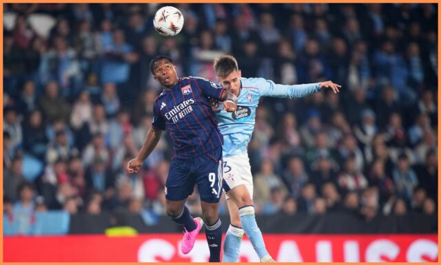 Arsenal a Liverpool prestupujú Oscara Minguezu
